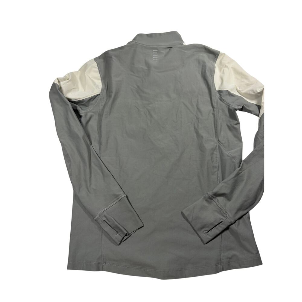 Under armour run Women’s 1/4 zip jacket Medium Gray and white color block - Picture 4 of 5